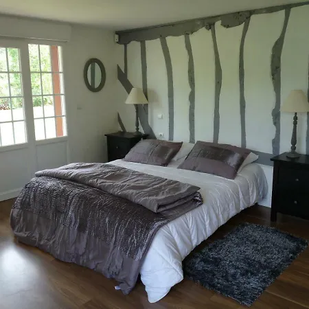La Chaumiere Hébergement de vacances Saint-Leger-de-Rotes