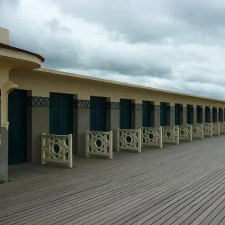 La Chaumiere Prázdninový dům Saint-Leger-de-Rotes